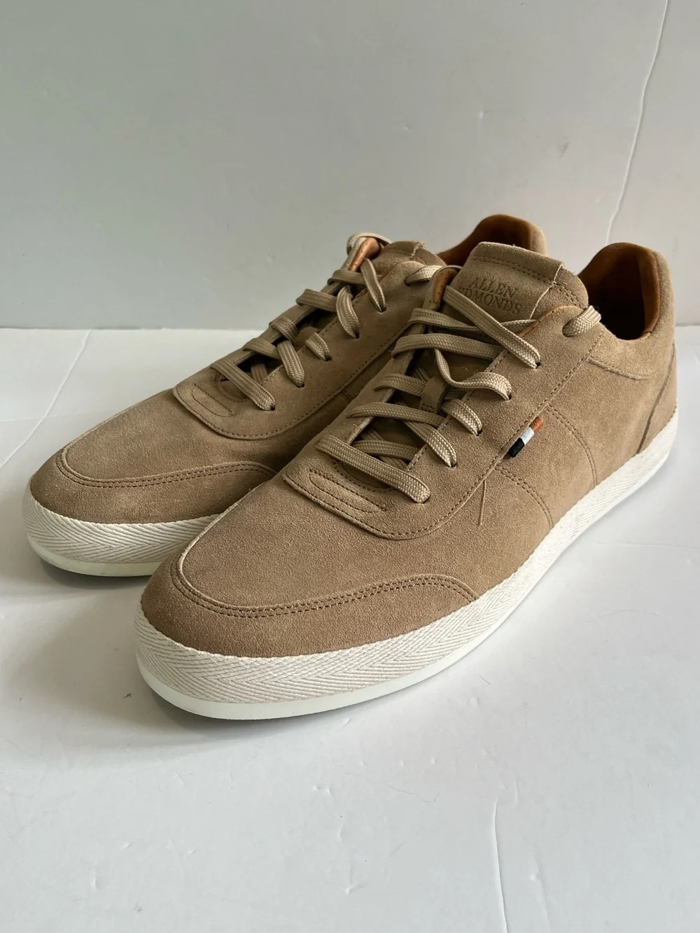 Allen Edmonds Men's Holden Beach Sneaker Bone Beige Suede Comfort Shoe Size 13D